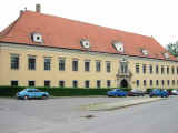 174-7417_IMG.JPG (36543 bytes)